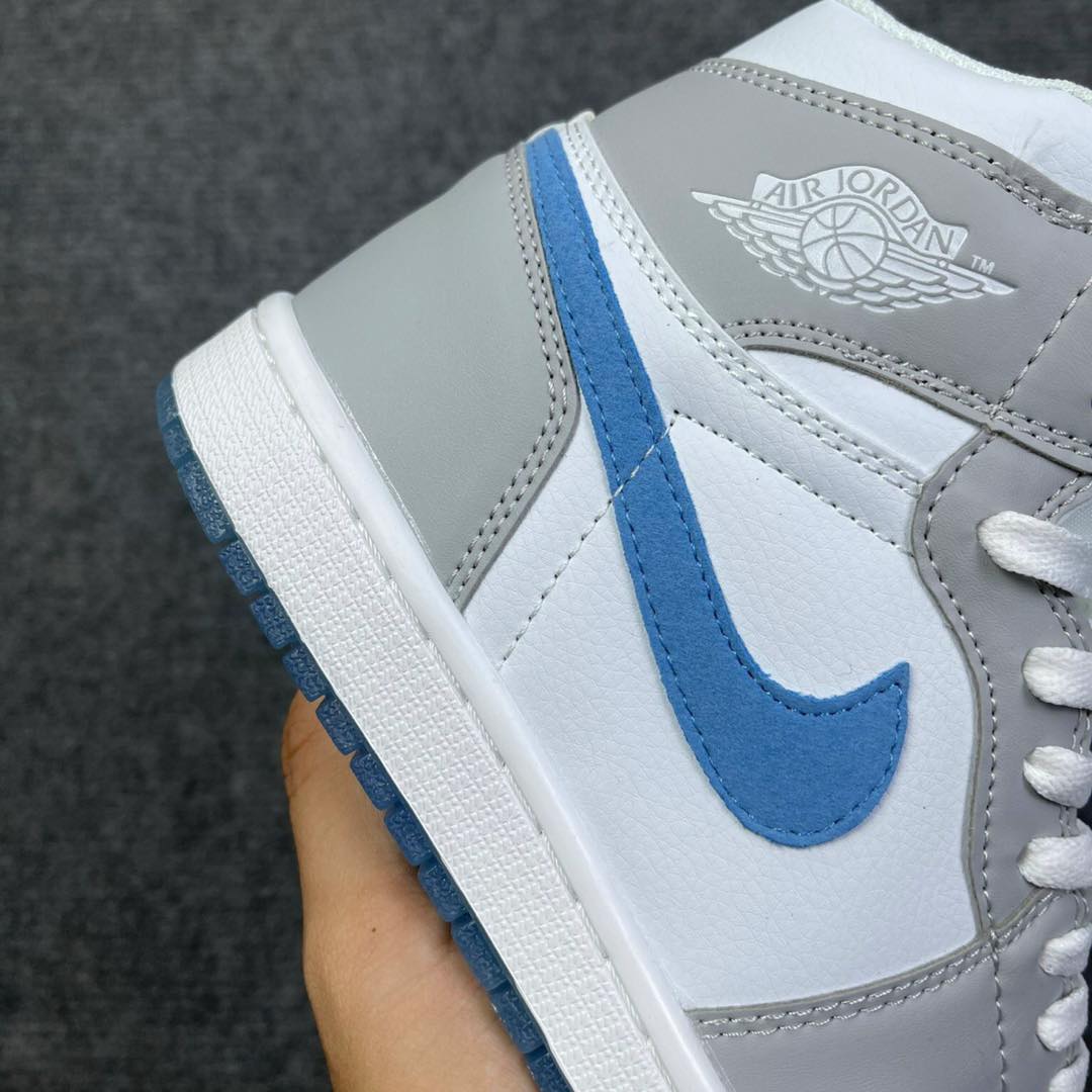 Nike Air Jordan 1 Low Midnight Navy Neutral Grey